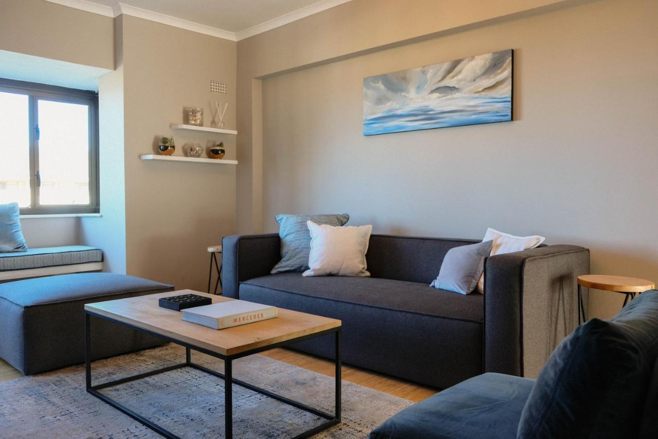 Sundrenched 2 Bed 2 Bath + Sea Views
