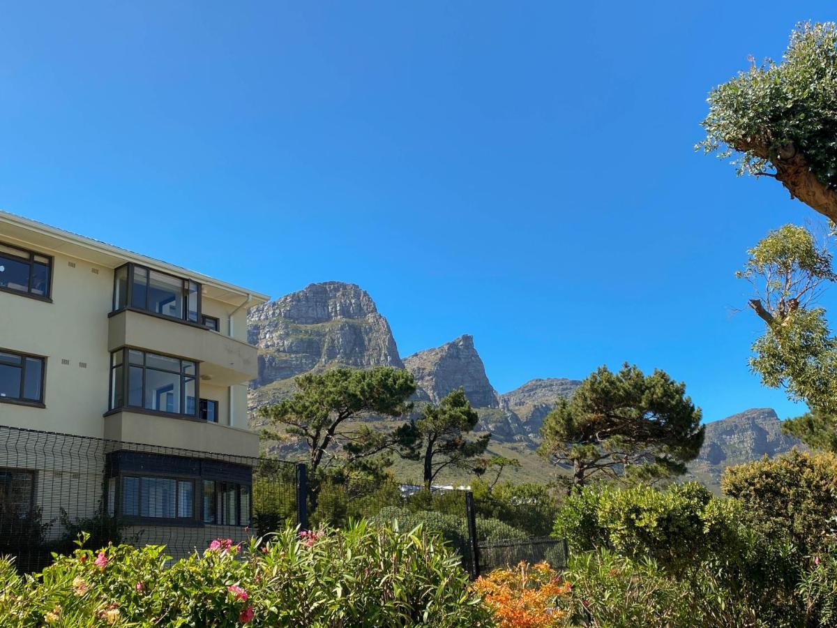 Apartment Sundrenched 2 Bed 2 Bath + Sea Views Cape Town